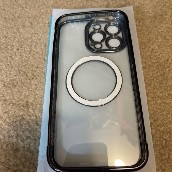 iPhone 15 Pro Max Case Clear With Black Trim-NEW-Never Used. - Picture 1 of 4